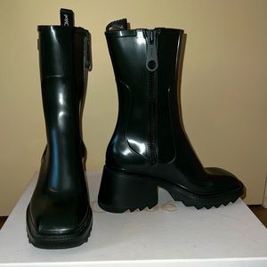Chloe Betty rain boots in the color Wild Forest